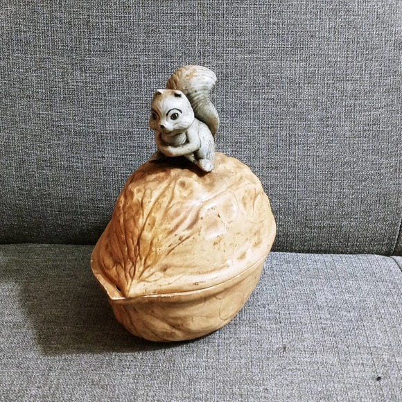 None Dining Vintage Squirrel On Walnut Candy Nut Dish Ceramic Bowl California Usa Su Poshmark